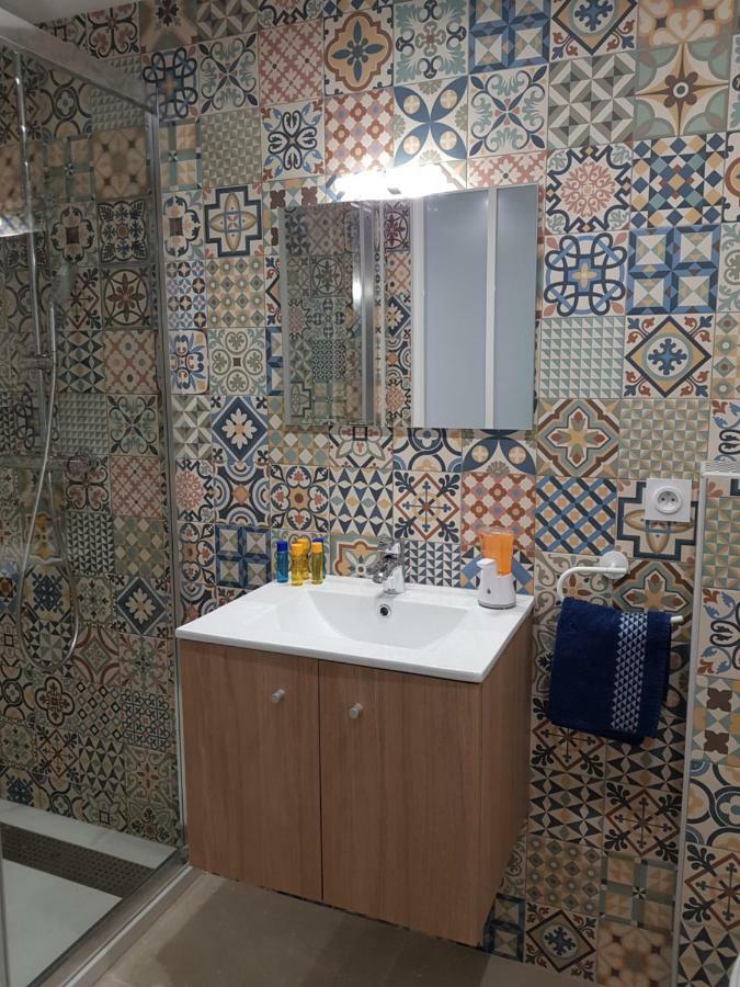 Chambre De Charme Dans La Citadelle Apartment Bastia  Bagian luar foto